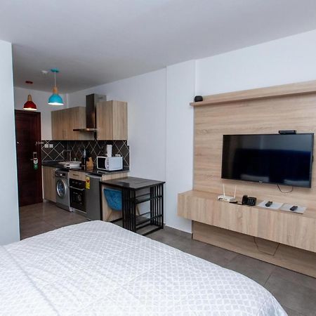 إيست ليغون Oasis Park Residence المظهر الخارجي الصورة